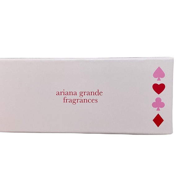 ❤️ ARIANA GRANDE POKER CHIP SET LIMITED EDITION NEW - Picture 2 of 2